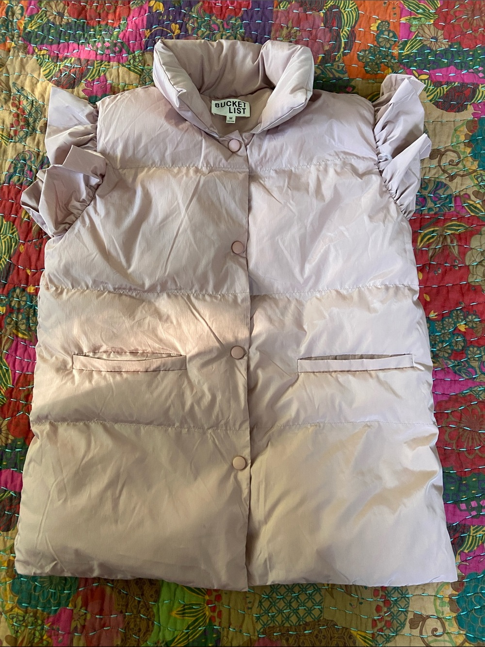 BUCKETLIST Soft Blush Puffy Ruffle Sleeve Vest M - Picture 2 of 9